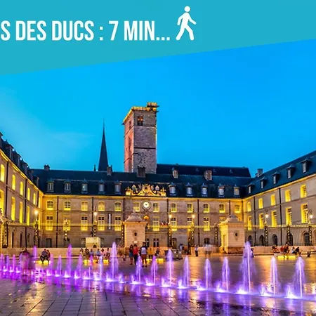 Le Courbet Topdestination-dijon - Centre - Classe 3 Etoiles * Ντιζόν