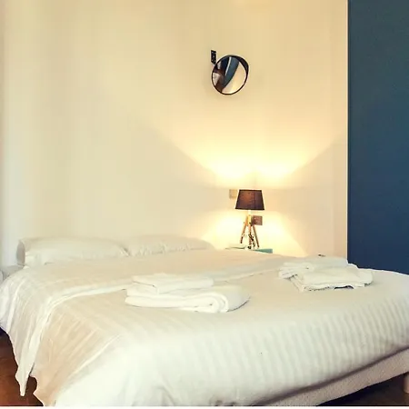 Le Courbet Topdestination-dijon - Centre - Classe 3 Etoiles Διαμέρισμα *
