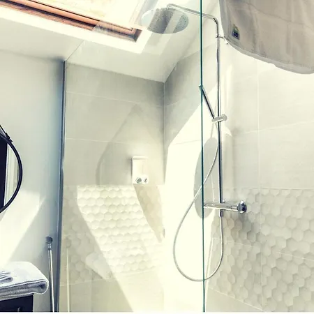 Le Courbet Topdestination-dijon - Centre - Classe 3 Etoiles