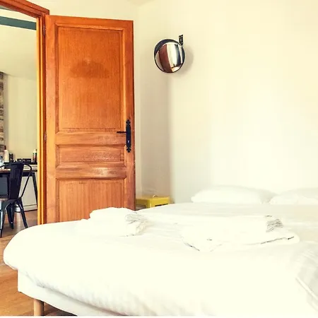 Le Courbet Topdestination-dijon - Centre - Classe 3 Etoiles Διαμέρισμα *