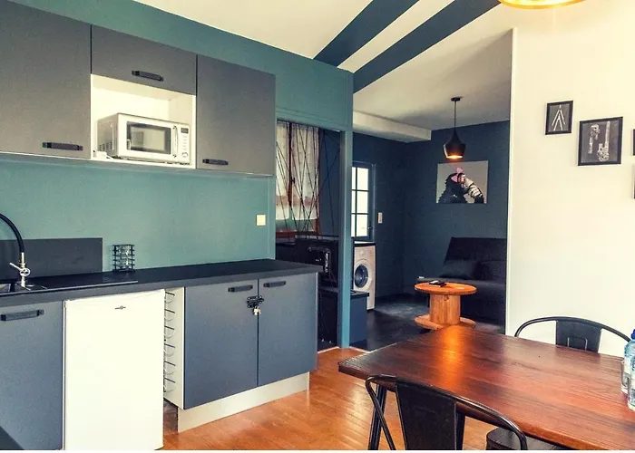 Le Courbet Topdestination-dijon - Centre - Classe 3 Etoiles Daire Dijon