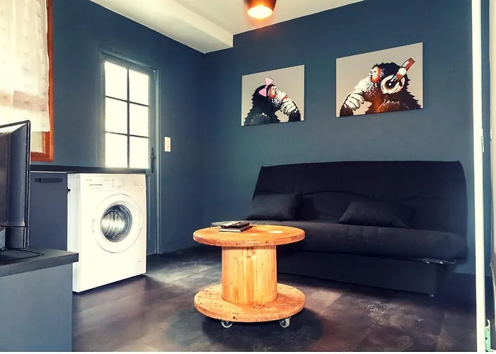 Le Courbet Topdestination-dijon - Centre - Classe 3 Etoiles Daire